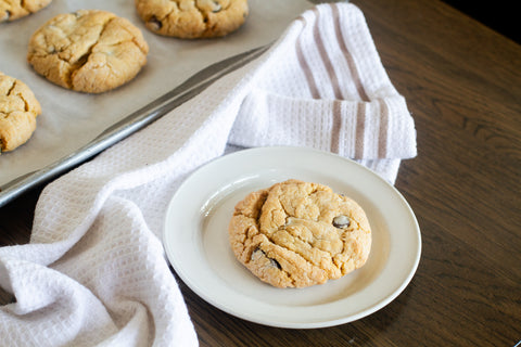 Peanut Butter Chocolate Chip Gooey Butter Cookies